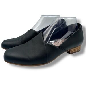 Clarks Collection Women's Slip On Shoes Black Leather Low Heel Size US 8.5